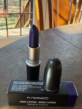 MAC Cosmetics Frost Lipstick Discontinued rare color 321 Model Behaviour NEW